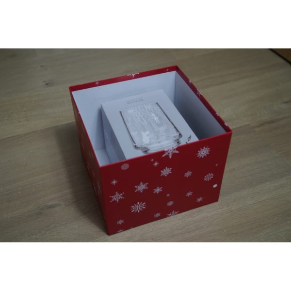 Duże pudełko świąteczne 25x25x20 cm z reniferem na prezent